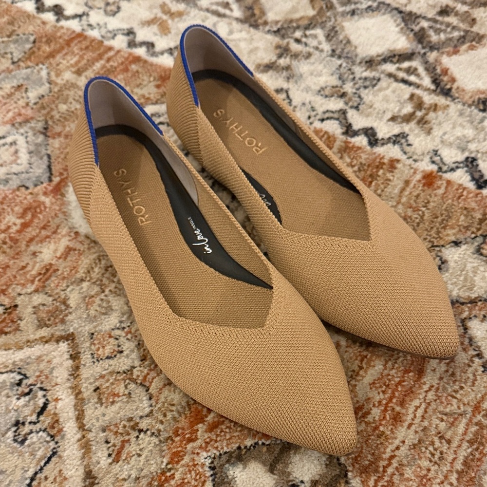 New Rothy's The Point II Pointed Toe Knit Flats Washable in Wren Tan 9